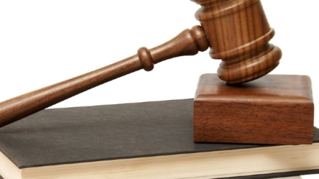 Cassazione: il datore di lavoro che minaccia i lavoratori di licenziamento pu&ograve; essere denunciato