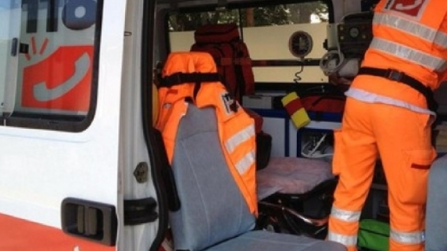 Incidente sulla SS 107: ragazza ferita