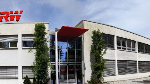 Trw Livorno: dopo la chiusura dell'azienda il caso dei tumori tra i dipendenti