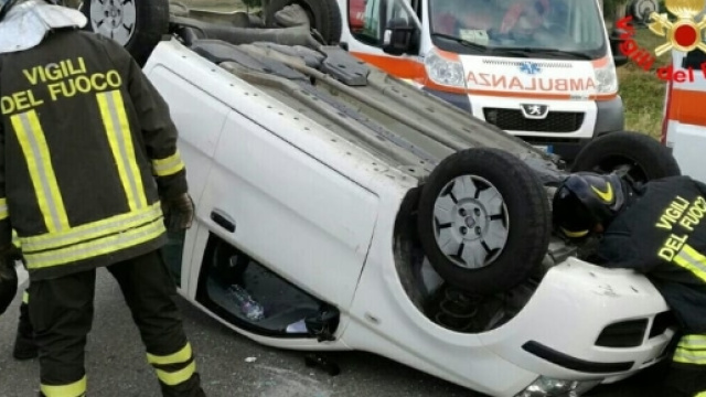 Calabria: ferite tre persone in un incidente