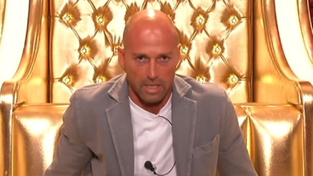 Grande Fratello Vip: Bettarini &egrave; tornato a parlare della conversazione intima con Russo