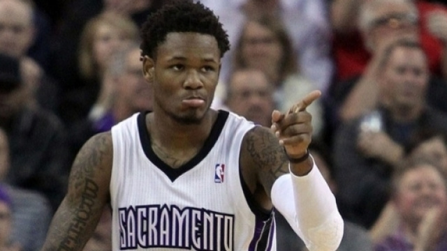 NBA Slam Dunk Contest: Ben McLemore dunks over Shaq (GIF) - fansided.com