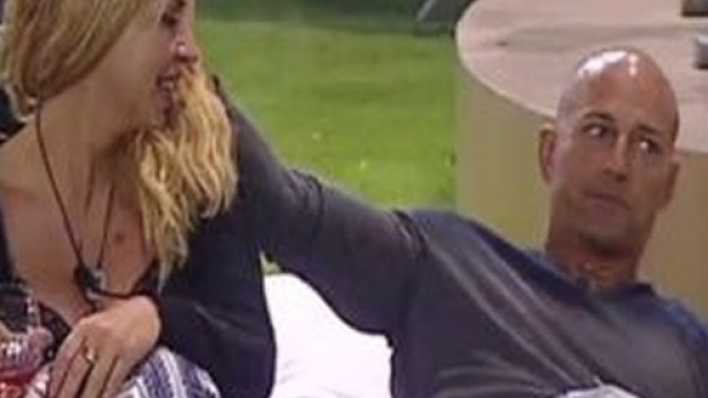 Valeria Marini confessa alle telecamere: &laquo;Bettarini mi piace, ma ... - ilmattino.it