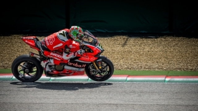 Chaz Davies in sella alla Ducati Panigale ufficiale
