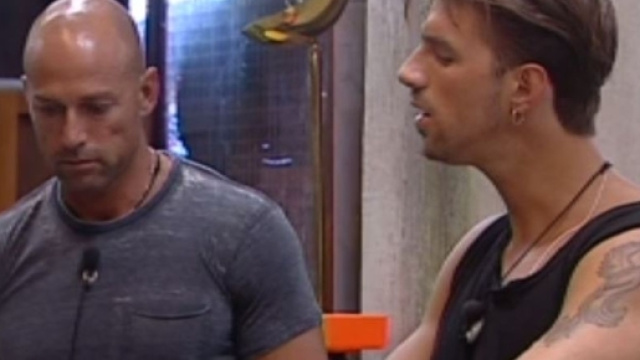 Litigio tra Stefano Bettarini e Andrea Damante.