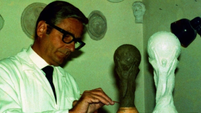 Silvio Gazzaniga al lavoro sulla Coppa del Mondo.
