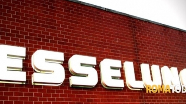 Esselunga assume personale per il periodo natalizio