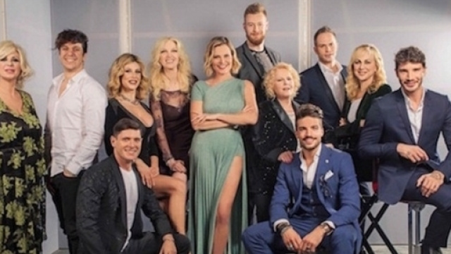 Selfie-Le Cose Cambiano Canale 5_Cast