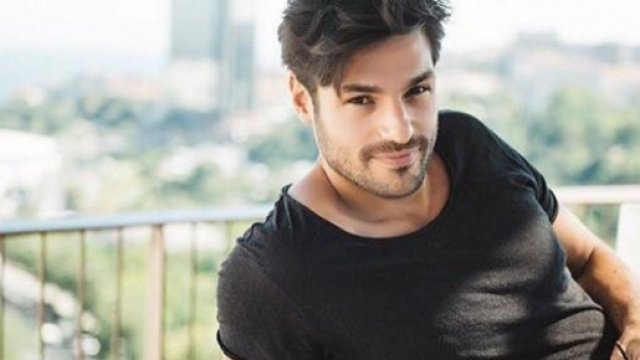 Serkan &Ccedil;ayoğlu: C'&egrave; Posta per Te