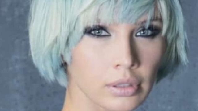 Tagli capelli corti inverno 2017: haircut corto color Denim Delav&egrave; -Collezione Autunno Inverno 2016 2017Joy&agrave; Italy-Compagnia Della Bellezza