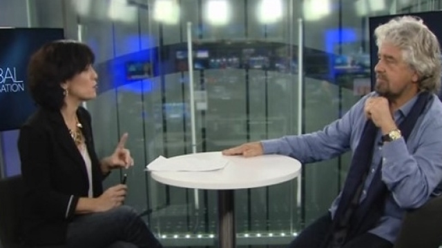 Beppe Grillo intervistato a Bruxelles | Tito di Persio