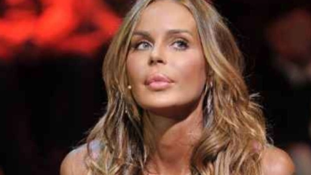 Nina Moric attacca Ilary e Blasi e Alfonso Signorini al Grande ... - chedonna.it