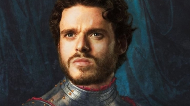 Richard Madden ospite della nuova edizione di 'C'&egrave; posta per te'.