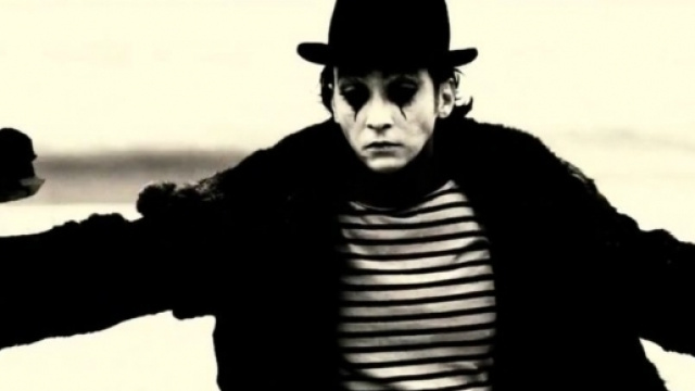 Damien Saez, hommage aux victimes du Bataclan