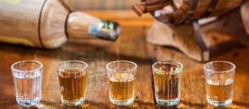 At&eacute; que ponto beber cacha&ccedil;a pode ser bom para a nossa sa&uacute;de?