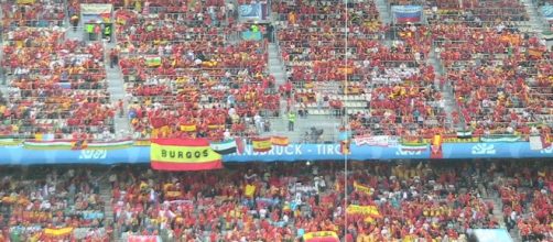 England vs Spain [image:upload.wikimedia.org]