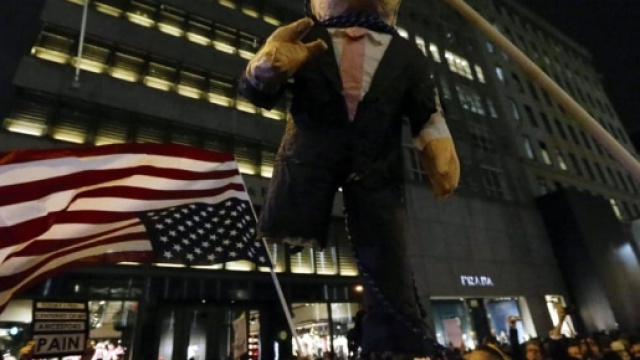 Manifestanti assunti dalle lobby? - today.it