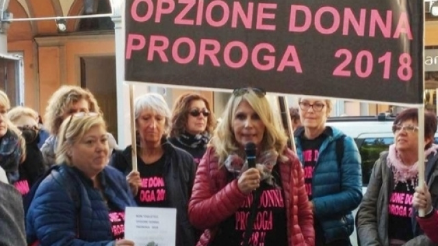 Riforma pensioni Renzi, continua la battaglia di emendamenti per proroga Opzione donna