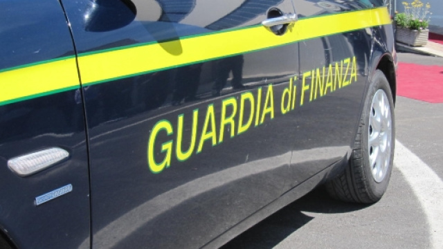 Si fingono separati per truffare lo Stato: coppia denunciata per truffa aggravata