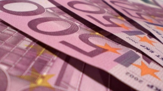 500 euro l'anno per la formazione dei docenti di ruolo. La ... - flcgil.it