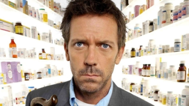 Hugh Laurie da Dr. House a Dr. Chance: torna il medico pi&ugrave; cool ... - play4movie.com
