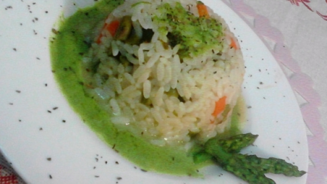 Sformatini di riso con asparagi