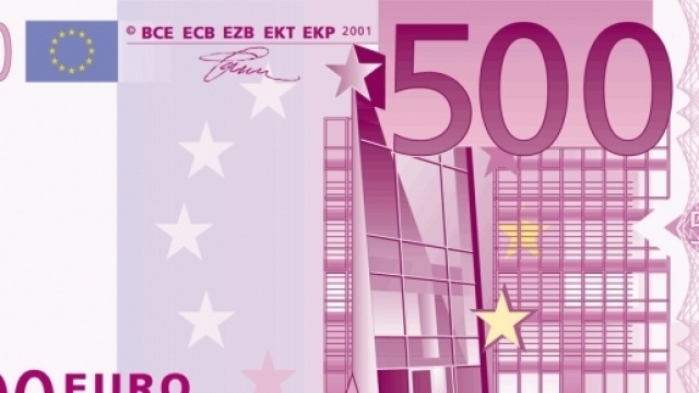Ultime news scuola, marted&igrave; 15 novembre: bonus da 500 euro docenti, non mancano le polemiche