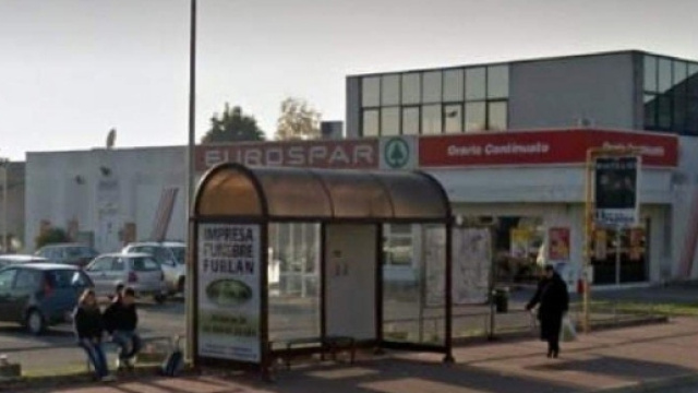 Conselve, infarto stronca pensionato alla fermata del bus