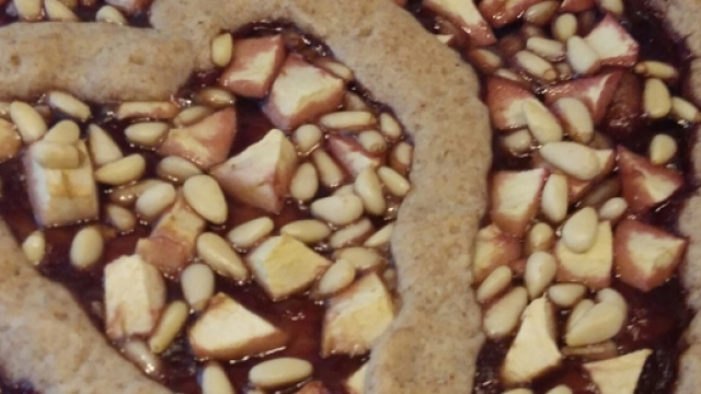 Ricetta crostata senza glutine, preparata con farina di sorgo.