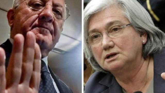 Foto 1 - De Luca indagato, Bindi: &laquo;Parlate con la segreteria Pd&raquo; - lettera43.it