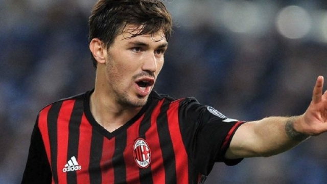 Romagnoli: indurimento - Brutta notizia per i tifosi del Milan nella settimana del Derby