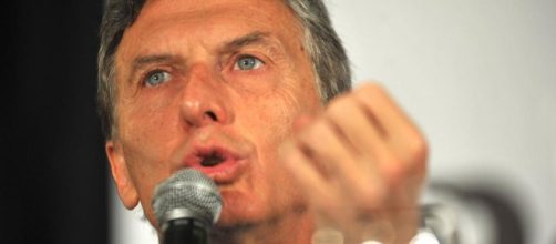 Con m&agrave;s ajuste Macri impondr&iacute;a nueva devaluaci&oacute;n del 50%