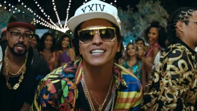 Bruno Mars: il nuovo album &egrave; '24K Magic' - simoneniga.com