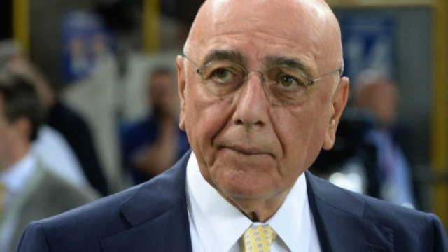 Milan, la decisione di Galliani: l'AD rossonero lascia anche ... - 90min.com