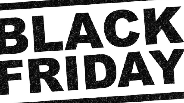 Offerte e promozioni Black Friday 2016 su smartphone, console, notebook sulle catene Amazon, Ebay, Trony, Apple