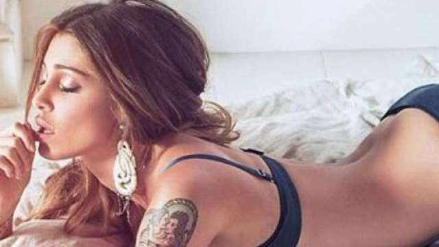 Uomini e donne, la figlia di Karina contro Belen