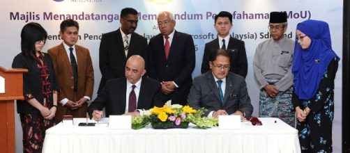 Ministry of Education signs MoU with Microsoft Malaysia to support ICT driven teaching and learning