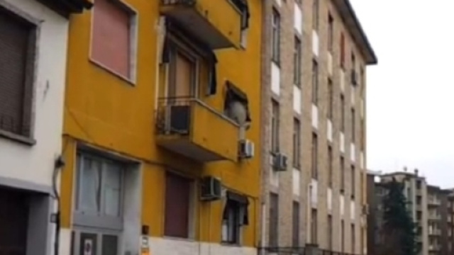 Bimba morta per fame a Milano, condannati i genitori a 12 anni di carcere