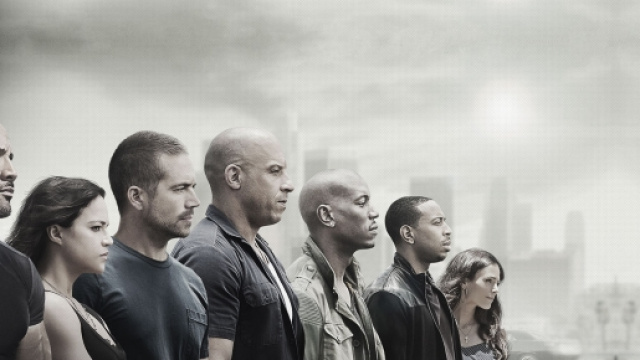Alcuni dei protagonisti della saga, tra cui il compianto Paul Walker, il terzo da sinistra.