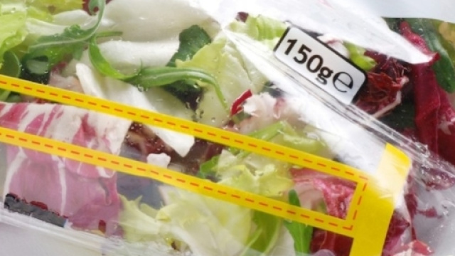 Insalata in busta fa male: si rischia anche la salmonella