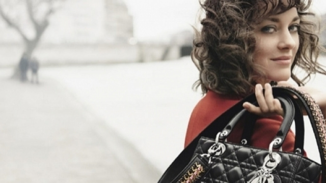 Dior lancia un progetto per la Lady