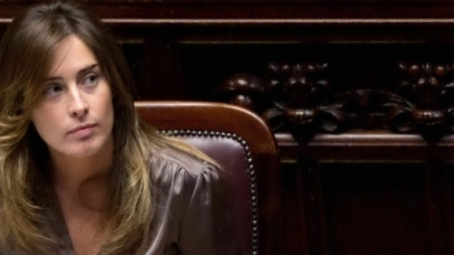 Firenze: fermato stalker della ministra Boschi - rivieraoggi.it