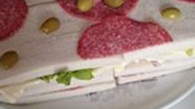 torta di tramezzini, economica e gustosa