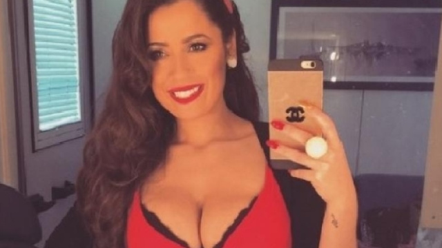 Alessia Macari parla del difficile rapporto con il pap&agrave;.