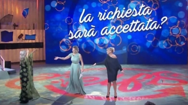 Gemma e Tina a Selfie - Le cose cambiano - virgilio.it