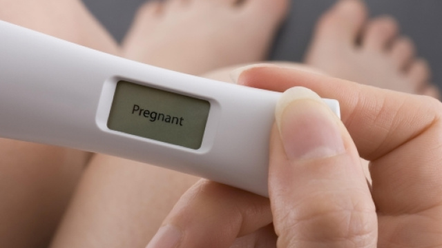 Ragazza di 12 anni partorisce, accade a Bari.