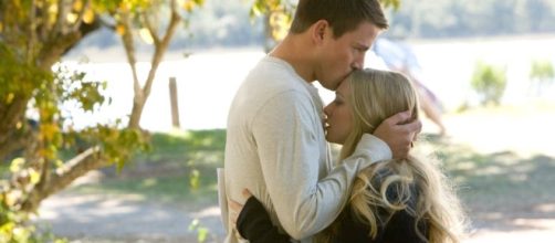 Descubra as vantagens de amar uma baixinha.