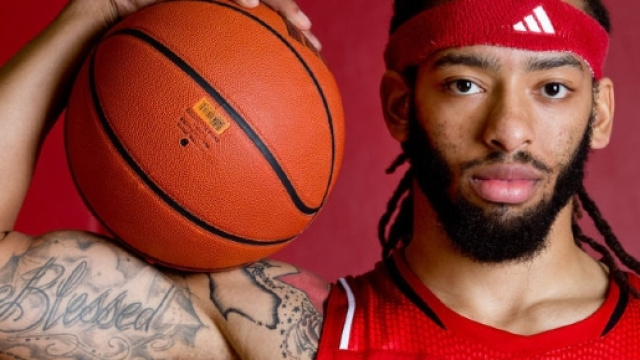 Terran Petteway, autore di 43 punti e ben 10 "bombe", autentico mattatore della sfida fra Pistoia e Trento