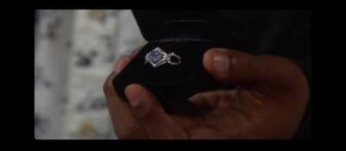 Zende shows Nicole what he's all about, via CBS.com