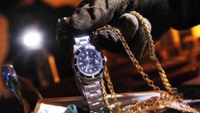 Furti in casa, presa banda di albanesi. Durante l'arresto feriti ... - ilmeridianonews.it